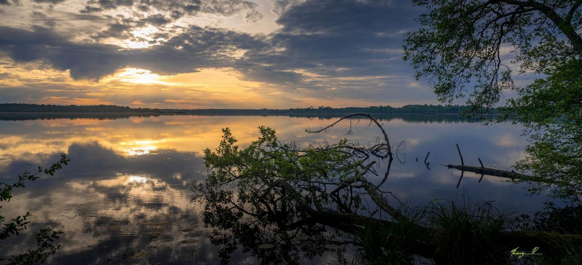 Vk Lake Aureilhan  Екстериор снимка